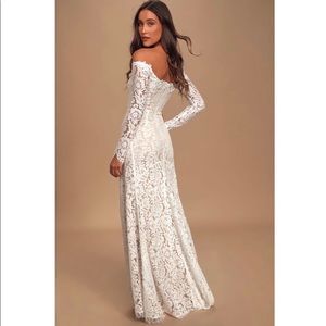NWT Romance Dreamer White Lace Off-the-Shoulder Maxi Dress